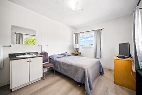 Turf Hotel
