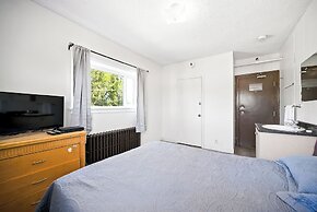 Turf Hotel