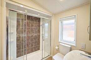 Host Stay Crucible Lodge