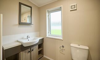 Host Stay The Beak Lodge