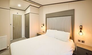 Host Stay The Beak Lodge