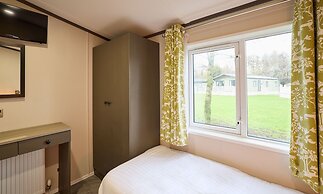 Host Stay The Beak Lodge