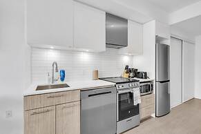 Dundas East Hotel & Suites Toronto