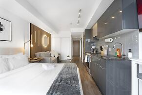 Dundas East Hotel & Suites Toronto