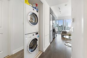 Dundas East Hotel & Suites Toronto