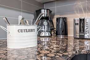 RS Suites - Fort York