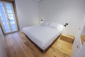 Do Bico Rooms