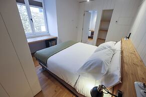 Do Bico Rooms