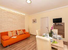 Villa Goldfield