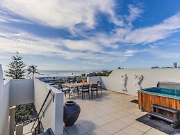 Paradiso Paradise 336 3BRM Oceanfront