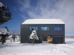 Villa Matsu by H2 Life