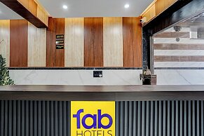 Fabhotel Ivory Loft