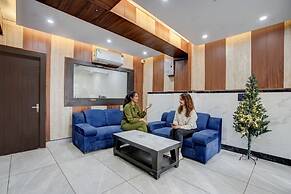 Fabhotel Ivory Loft