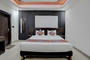Fabhotel Ivory Loft