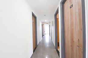 Fabhotel Roost Stay
