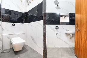 Fabhotel Mannat
