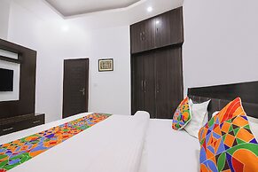 Fabhotel Khalsa Homestay