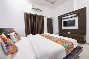 Fabhotel Khalsa Homestay