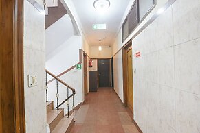 Fabhotel Vardhmaan Inn