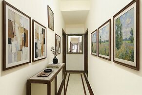 Fabhotel Le Regent