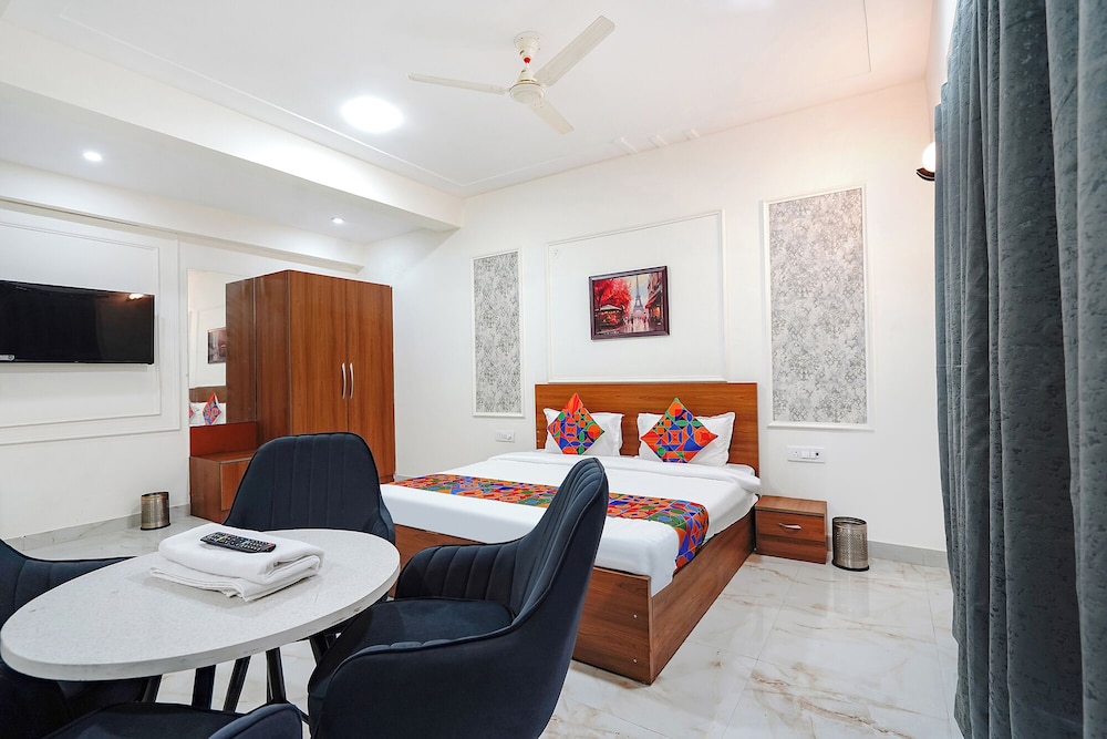 Fabhotel Rosens