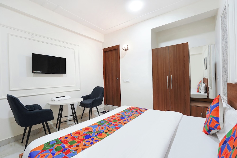 Fabhotel Rosens