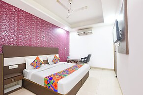 Fabhotel Ramayan Palace