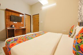Fabhotel Rudra
