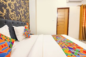 Fabhotel Rudra