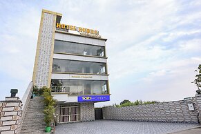Fabhotel Rudra