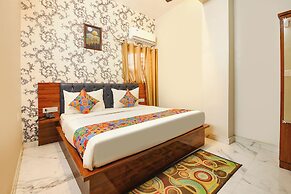 Fabhotel Rudra