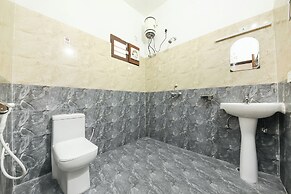 Fabhotel Rudra