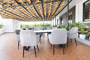Fabhotel Rama