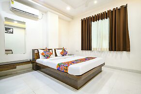 Fabhotel Rama
