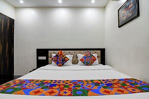 FabHotel Om Guest House & Banquet