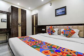 FabHotel Om Guest House & Banquet