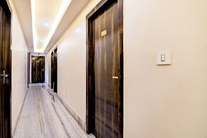 FabHotel Om Guest House & Banquet