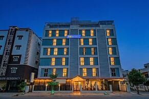 Fabhotel The Cb Grand