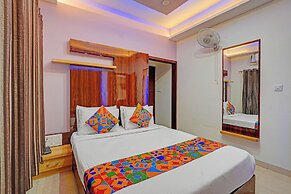 Fabhotel Royal Blue Meridian Inn