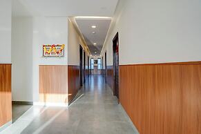 Fabhotel Golden Stay I