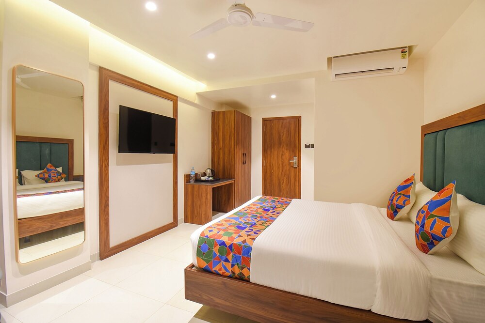 Fabhotel Shourya Regency