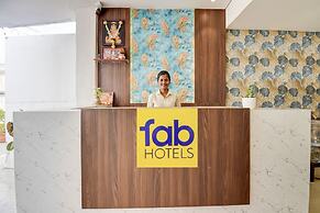 Fabhotel Relax Inn Executive