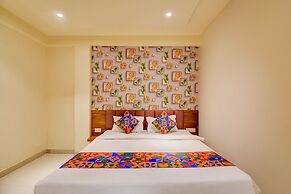 Fabhotel Relax Inn Executive