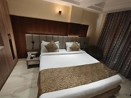 Fabhotel Vishwam Residency