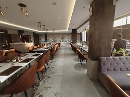 Fabhotel Vishwam Residency