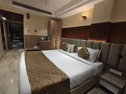 Fabhotel Vishwam Residency