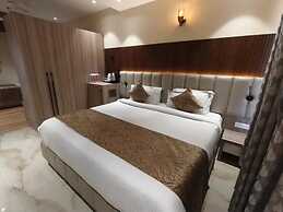 Fabhotel Vishwam Residency
