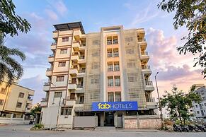 Fabhotel Imperial Inn