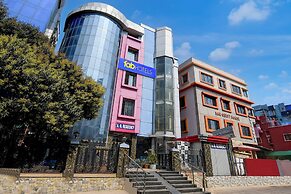 Fabhotel Am Residency