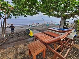 Solaluna Beach Homestay